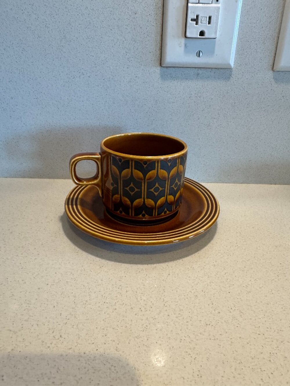 vintage 70s Hornsea Heirloom - Brown - Tea and Coffee  - British tea cup saucer